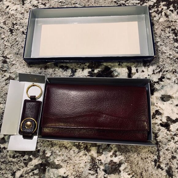 Wallet and Key Ring New - Picture 2 of 14